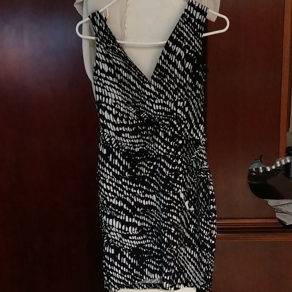 Dress - Picture 3 of 4